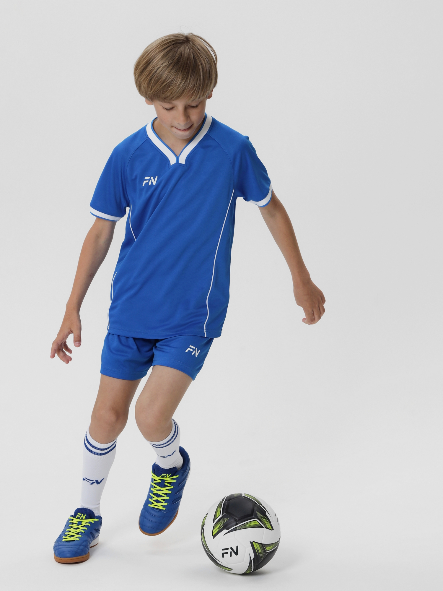 Детская футбольная экипировка