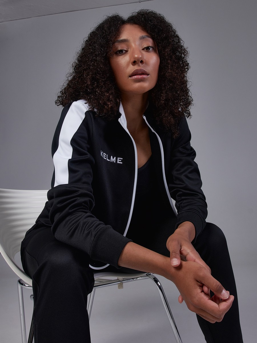 Спортивные костюмы